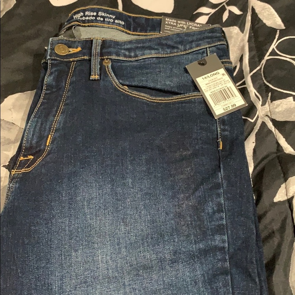 Ladies high rise skinny jeans